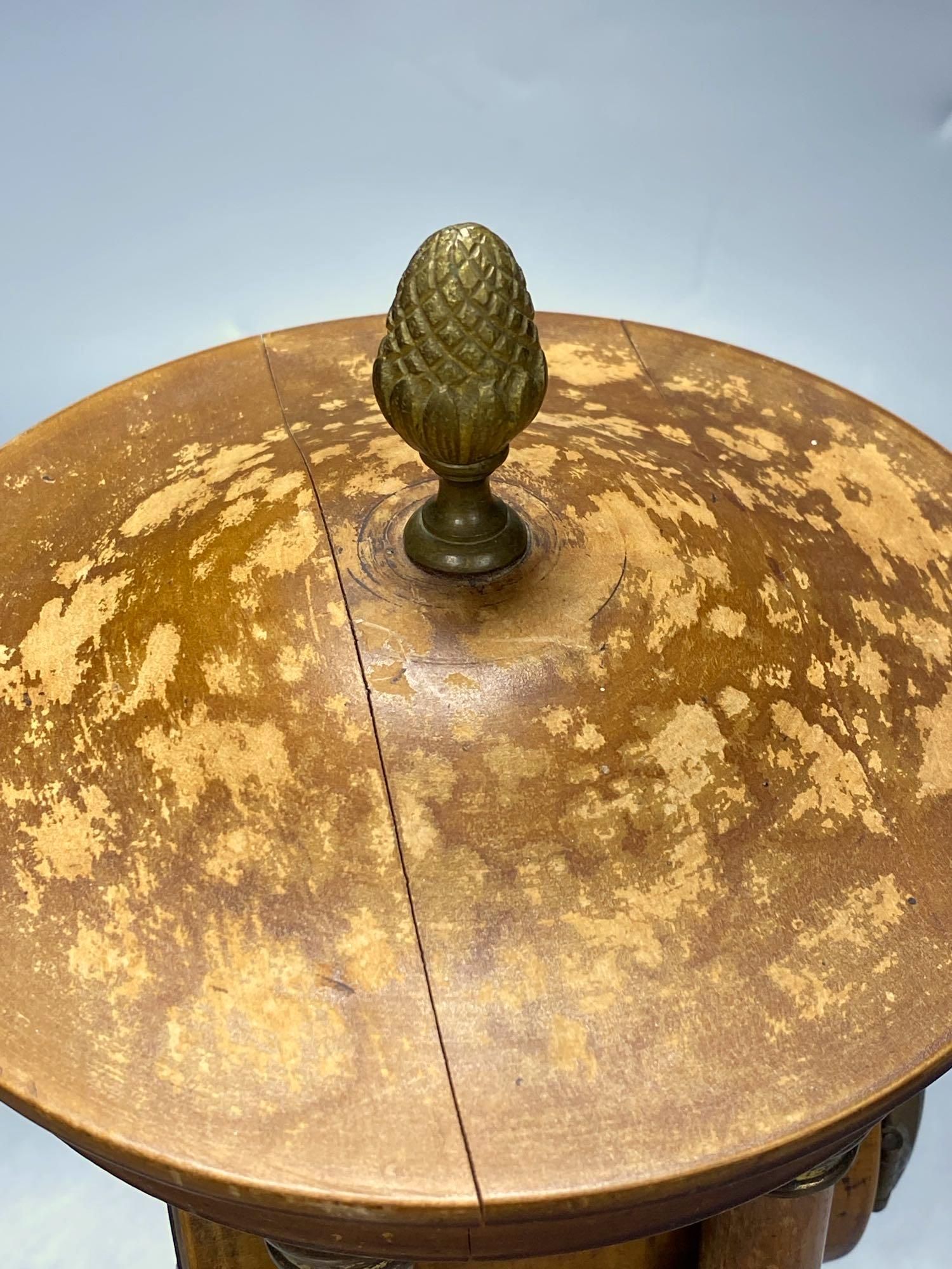 An early 20th century mahogany portico timepiece, height 32cm